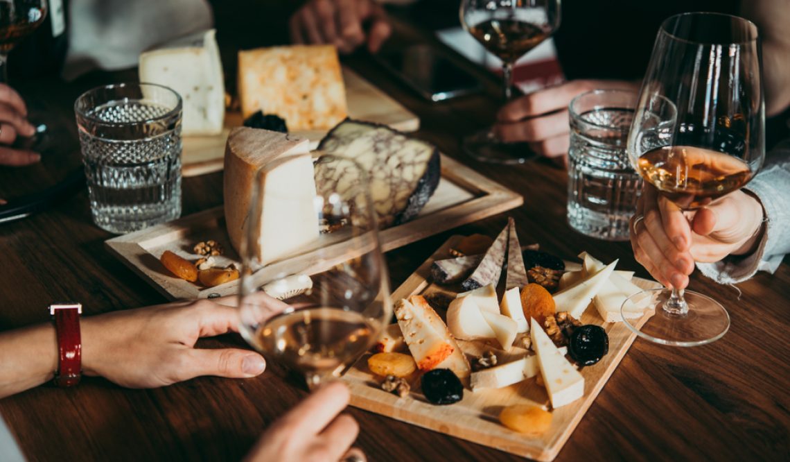 Vin och ost: En himmelsk kombination att njuta av